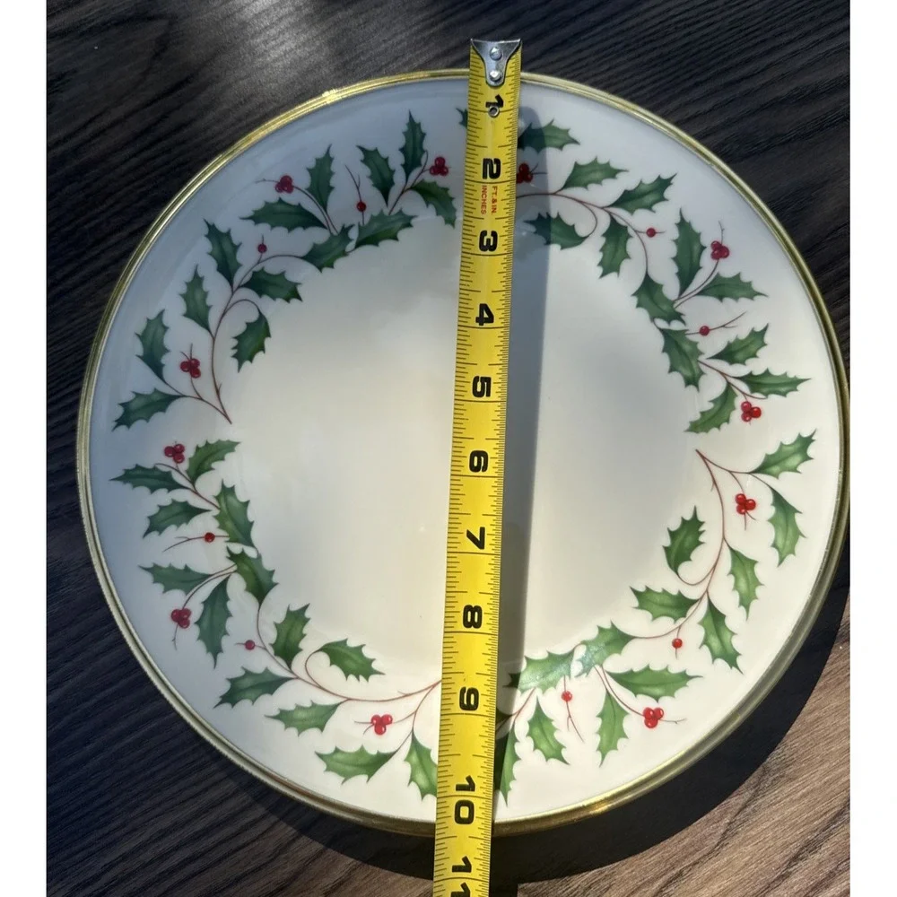 Lenox holiday piece